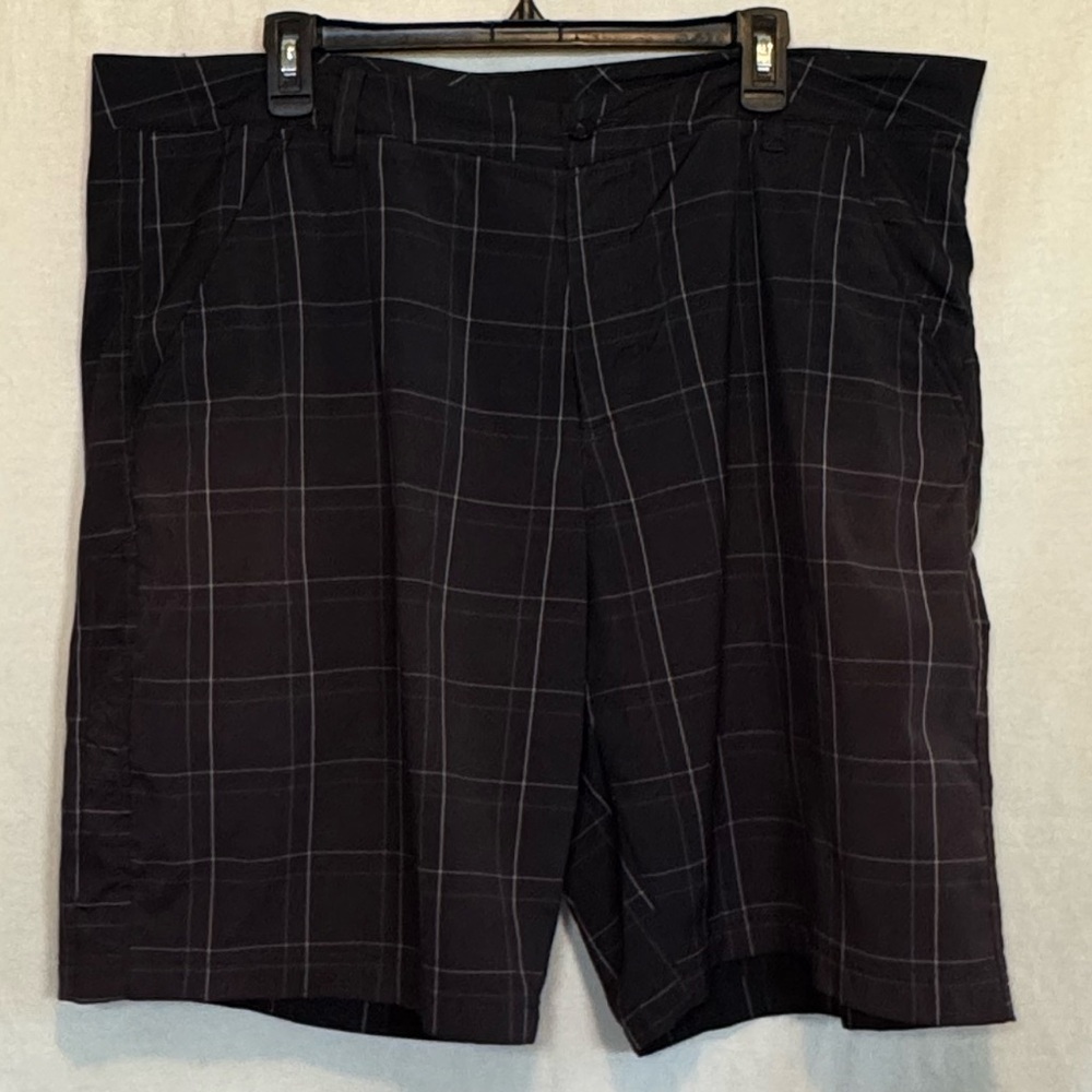 G-43 Men’s Fila Black & White Plaid Flat Front Summer‎ Shorts Size 40